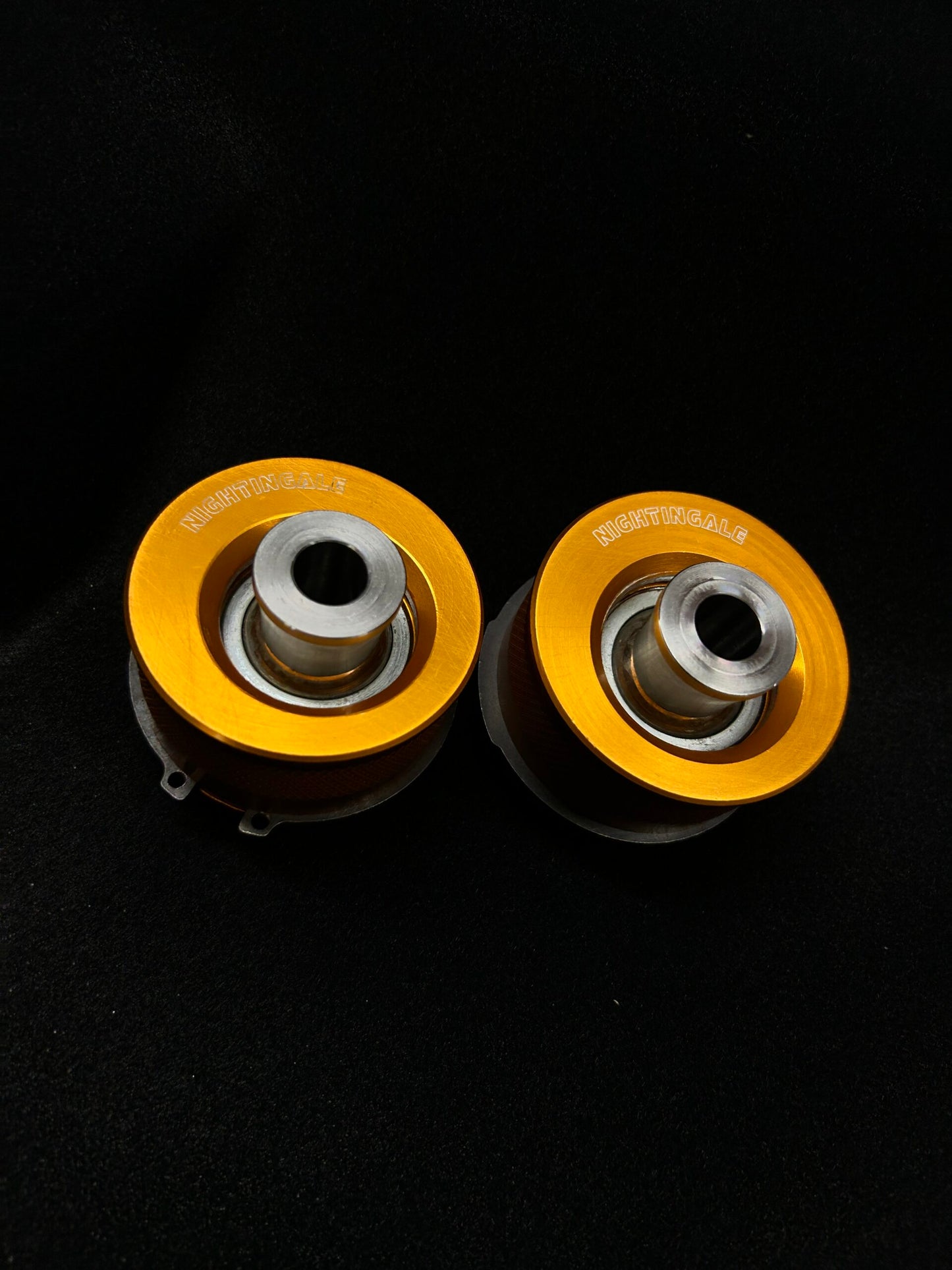 Przednie tuleje acentryczne (caster) – BMW M F80/F82/F87